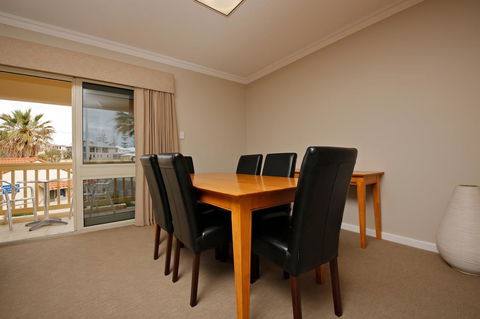 The Marina Hotel - Mindarie - Phillip Island Accommodation 11