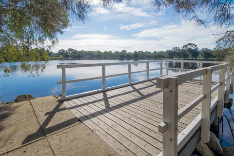 Ascot On Swan Bed & Breakfast - Phillip Island Accommodation 1