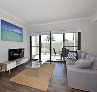 Modern Apartment Redcliffe near Perth Airport 0126 - Phillip Island Accommodation