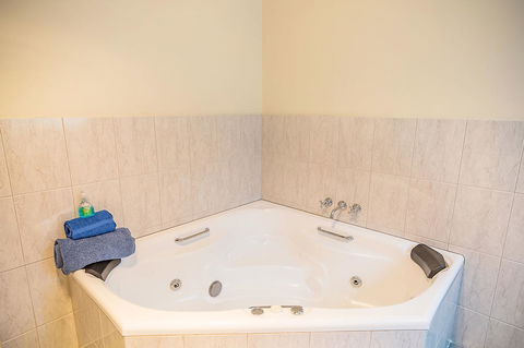 Queechy Motel - Phillip Island Accommodation 44