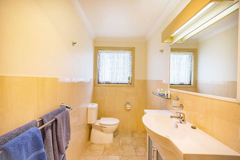 Queechy Motel - Phillip Island Accommodation 37