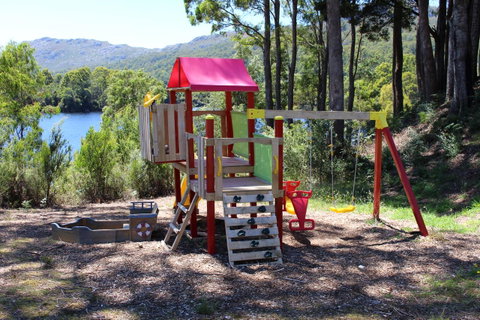 Tullah Lakeside Lodge - Phillip Island Accommodation 14