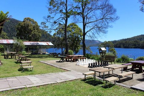 Tullah Lakeside Lodge - Phillip Island Accommodation 33