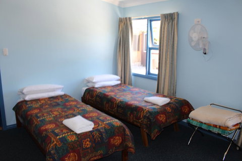 Tullah Lakeside Lodge - Phillip Island Accommodation 7