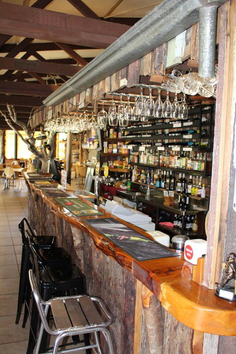 Tullah Lakeside Lodge - Phillip Island Accommodation 21
