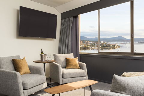 Wrest Point - Phillip Island Accommodation 5