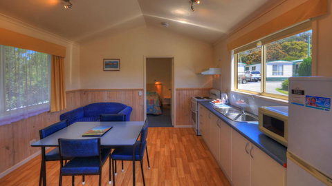 Bicheno Cabin Park - Phillip Island Accommodation 15