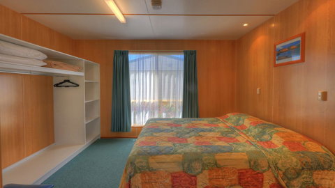 Bicheno Cabin Park - Phillip Island Accommodation 12
