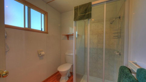 Bicheno Cabin Park - Phillip Island Accommodation 38