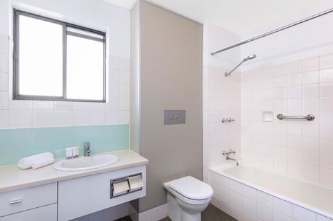 Best Western Plus Launceston - Phillip Island Accommodation 12