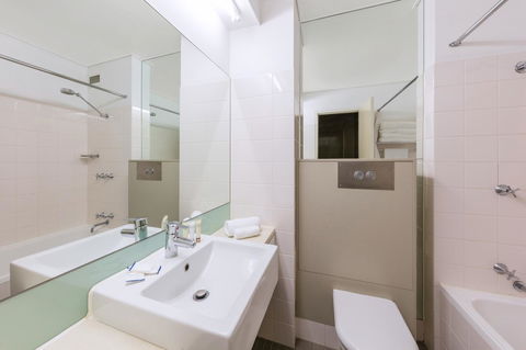 Best Western Plus Launceston - Phillip Island Accommodation 10