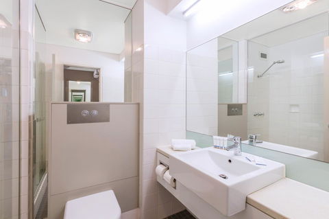 Best Western Plus Launceston - Phillip Island Accommodation 4