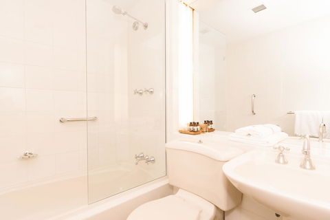 Hadley\'s Orient Hotel - Phillip Island Accommodation 39