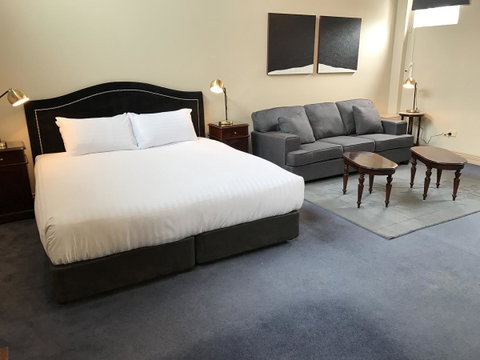 The Macquarie Hobart - Phillip Island Accommodation 6