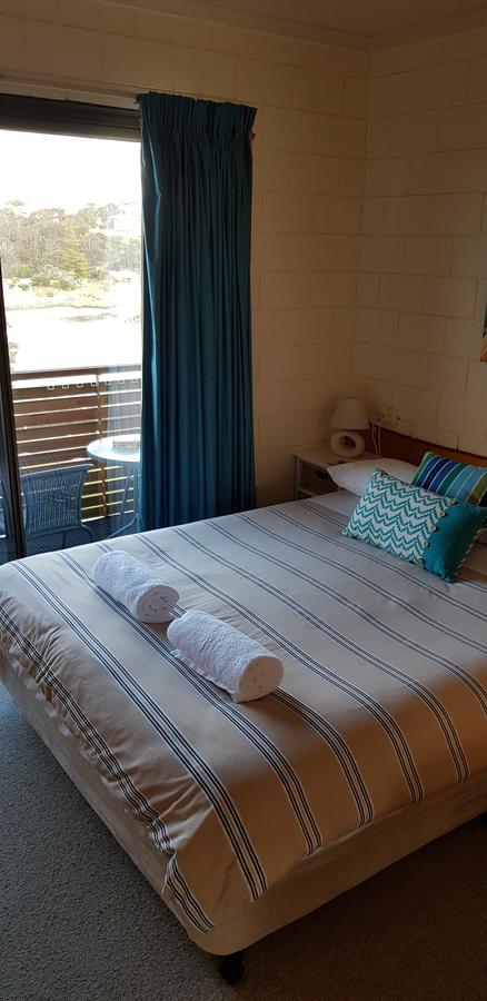 Blue Seas Holiday Villas - Phillip Island Accommodation 27