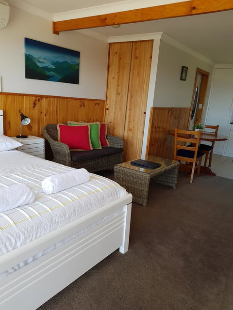 Blue Seas Holiday Villas - Phillip Island Accommodation 37