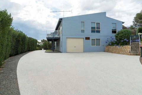 Freycinet Panorama - Phillip Island Accommodation 2