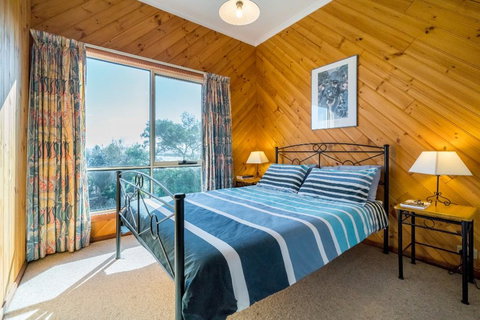 Freycinet Panorama - Phillip Island Accommodation 10