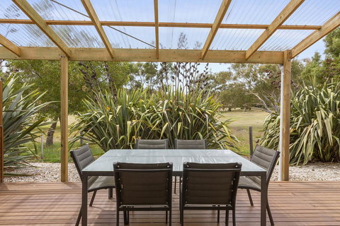 170 Hazards View Drive - Unit 2 - Phillip Island Accommodation 11