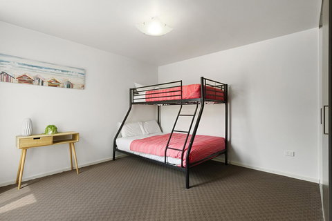 170 Hazards View Drive - Unit 2 - Phillip Island Accommodation 8