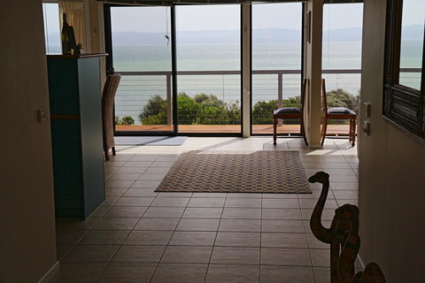 Banksy's By The Bay - Phillip Island Accommodation 3