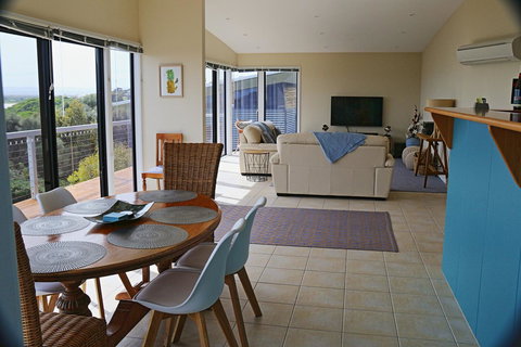 Banksy's By The Bay - Phillip Island Accommodation 6