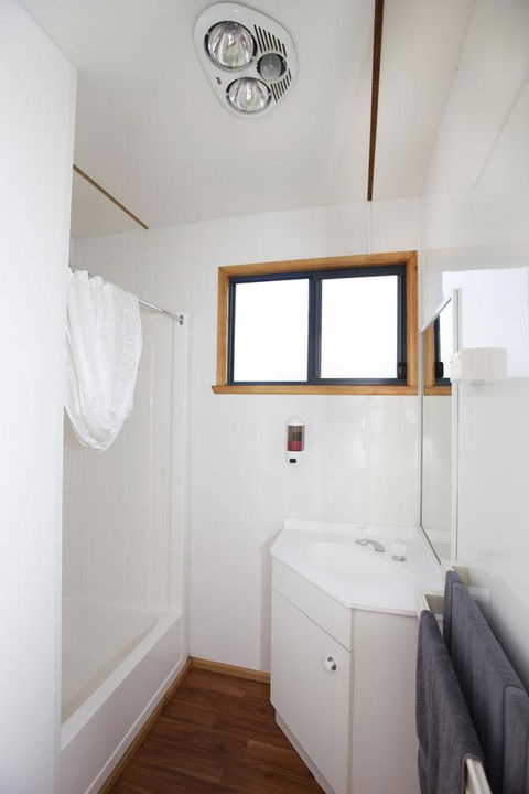 Seven Mile Beach Cabin And Caravan Park - Phillip Island Accommodation 17