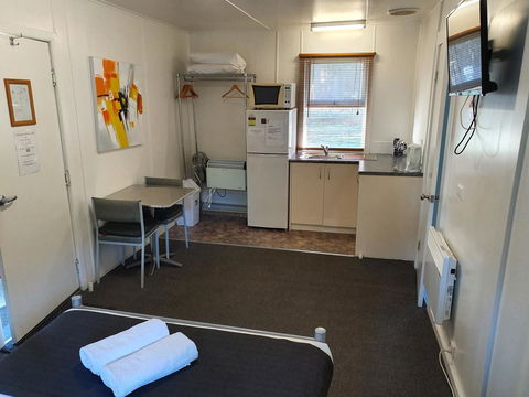 Seven Mile Beach Cabin And Caravan Park - Phillip Island Accommodation 21