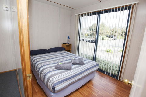 Seven Mile Beach Cabin And Caravan Park - Phillip Island Accommodation 7