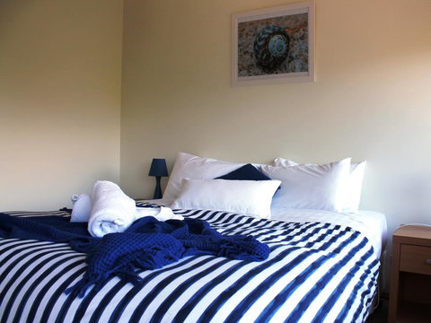 Freycinet Sanctuary 5 - Phillip Island Accommodation 6