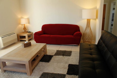 Mermaids Of Bicheno - Phillip Island Accommodation 9