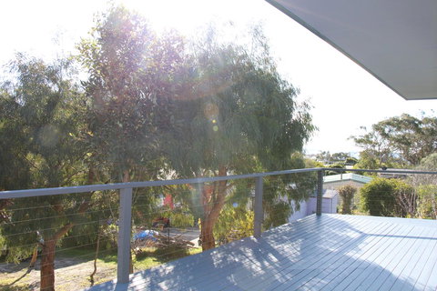 Mermaids Of Bicheno - Phillip Island Accommodation 13