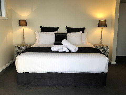 SEA EAGLE COTTAGE Amazing Views Of Bay Of Fires - Phillip Island Accommodation 4