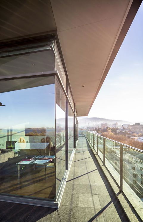 Lenna Of Hobart - Phillip Island Accommodation 31