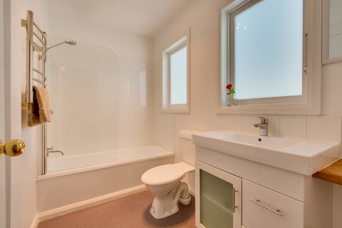 Rosehaven Cottage - Phillip Island Accommodation 16