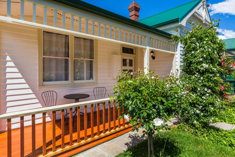 Rosehaven Cottage - Phillip Island Accommodation 0