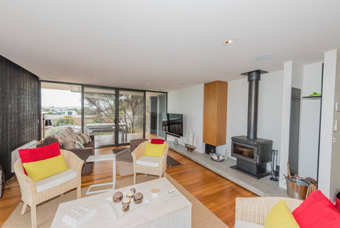 Cocktails With A View - Phillip Island Accommodation 1