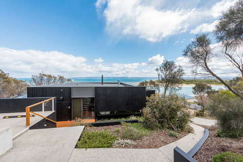 Cocktails With A View - Phillip Island Accommodation 0