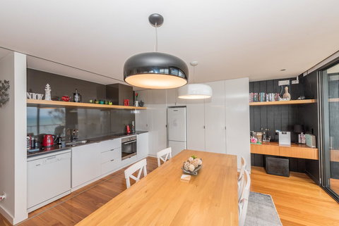 Cocktails With A View - Phillip Island Accommodation 5