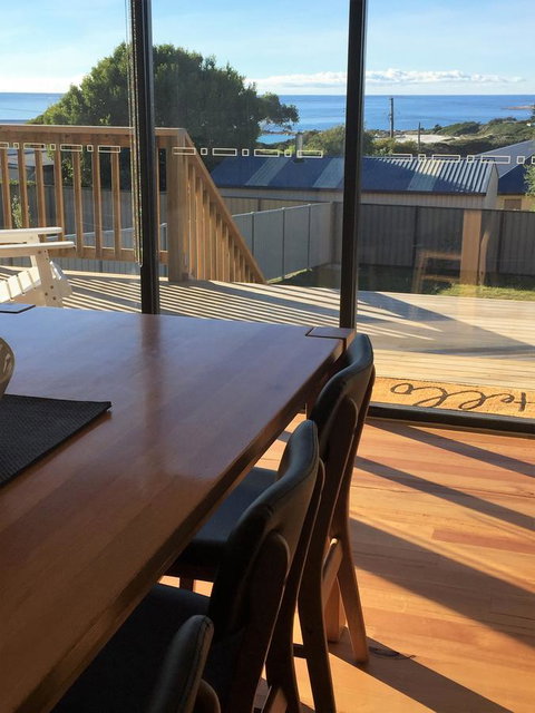 Beach House XIV - Phillip Island Accommodation 2