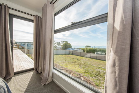 Beach House XIV - Phillip Island Accommodation 10