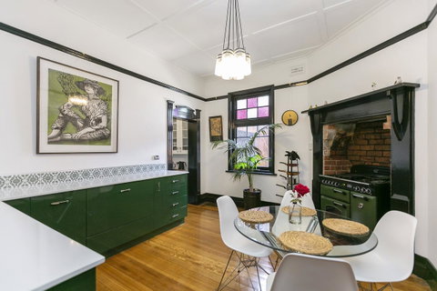 Insomnia On Elizabeth - Phillip Island Accommodation 0
