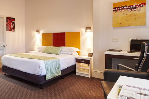 Auldington Hotel - Phillip Island Accommodation 13