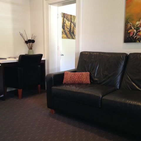 Auldington Hotel - Phillip Island Accommodation 43
