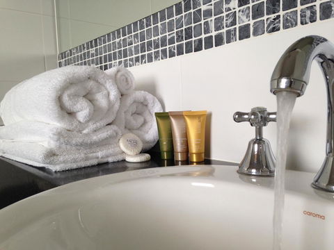 Auldington Hotel - Phillip Island Accommodation 14