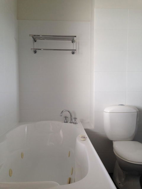 Auldington Hotel - Phillip Island Accommodation 44