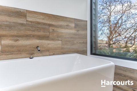 The WeareHouse In Deloraine - Phillip Island Accommodation 18