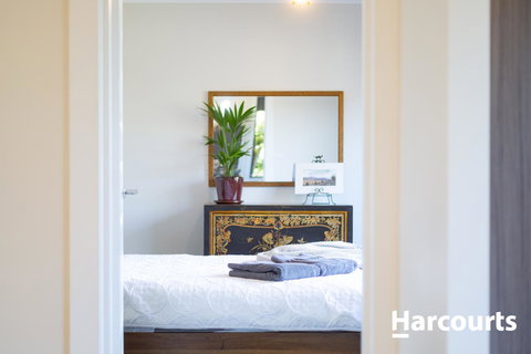 The WeareHouse In Deloraine - Phillip Island Accommodation 21