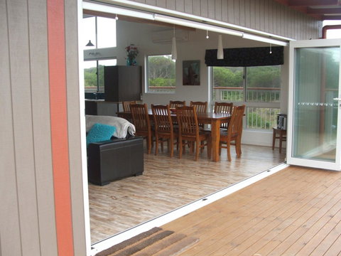 Seymour Waves - Phillip Island Accommodation 4