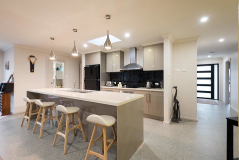 Euphoria House - Phillip Island Accommodation 9